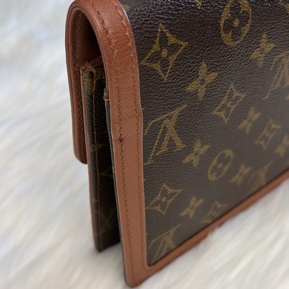 LOUIS VUITTON MONOGRAM POCHETTE DAM GM CLUTCH HANDBAG - Picture 11 of 15